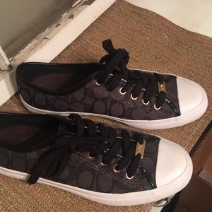 Coach Empire sneakers size 7/12- Like new